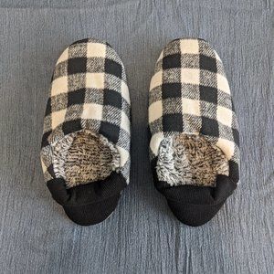 Old Navy Buffalo Plaid Slippers - NWOT